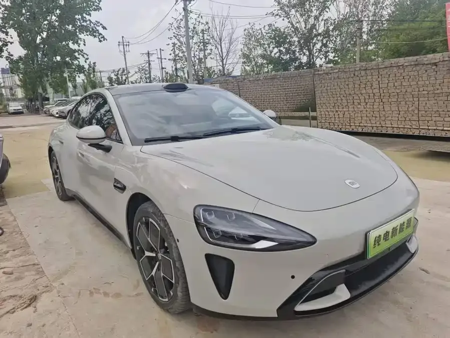 Xiaomi SU7 2024
