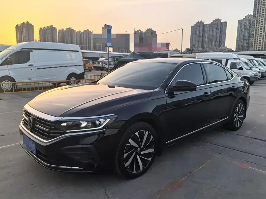 Volkswagen Passat 2024