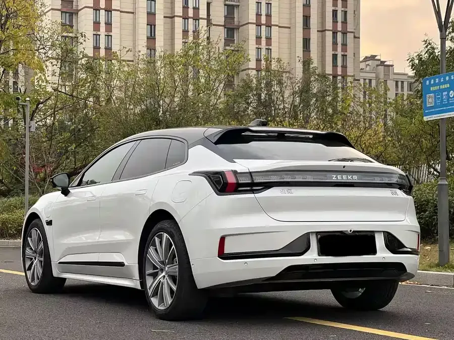 Zeekr 001 Zeekr 001 2021 Ultra-Long-Range Dual-Motor YOU Edition 2022 — миниатюра 4