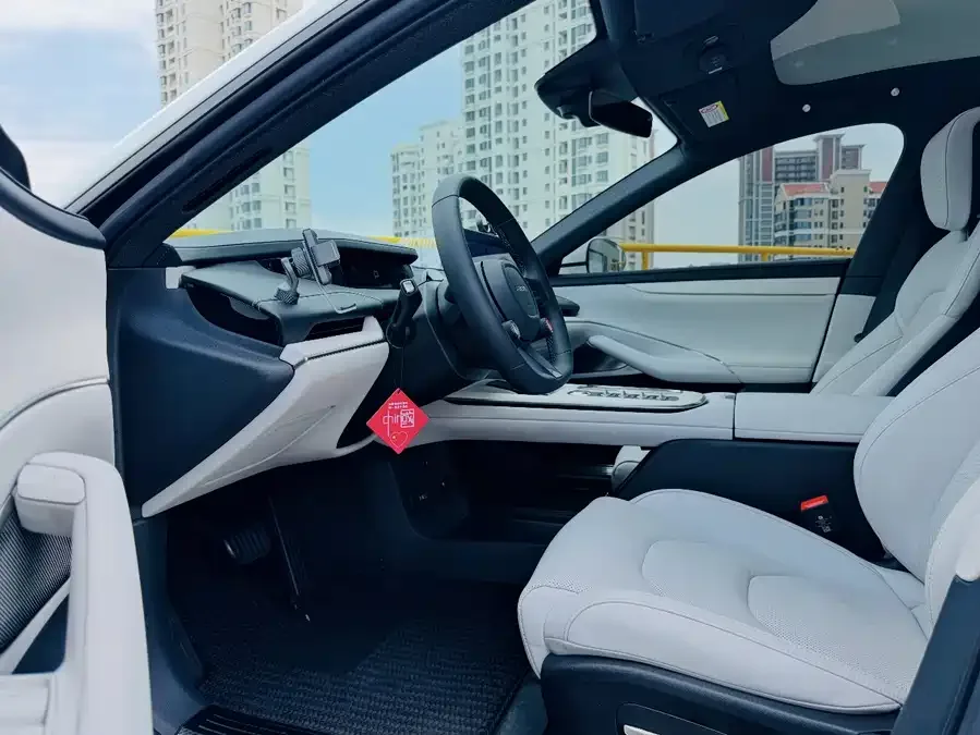 Xiaomi SU7 Xiaomi SU7 2024 rear-wheel drive standard founding edition 2025 — миниатюра 4