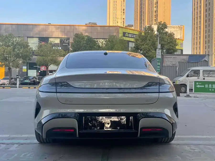 Xiaomi SU7 Xiaomi SU7 2024 rear-wheel drive long-range smart driving version 2025 — миниатюра 3