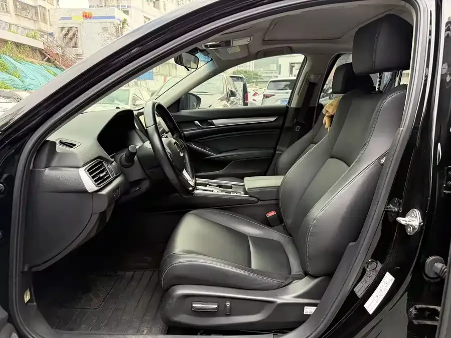 Honda Accord Accord 2022 260TURBO Deluxe Edition 2023 — миниатюра 2