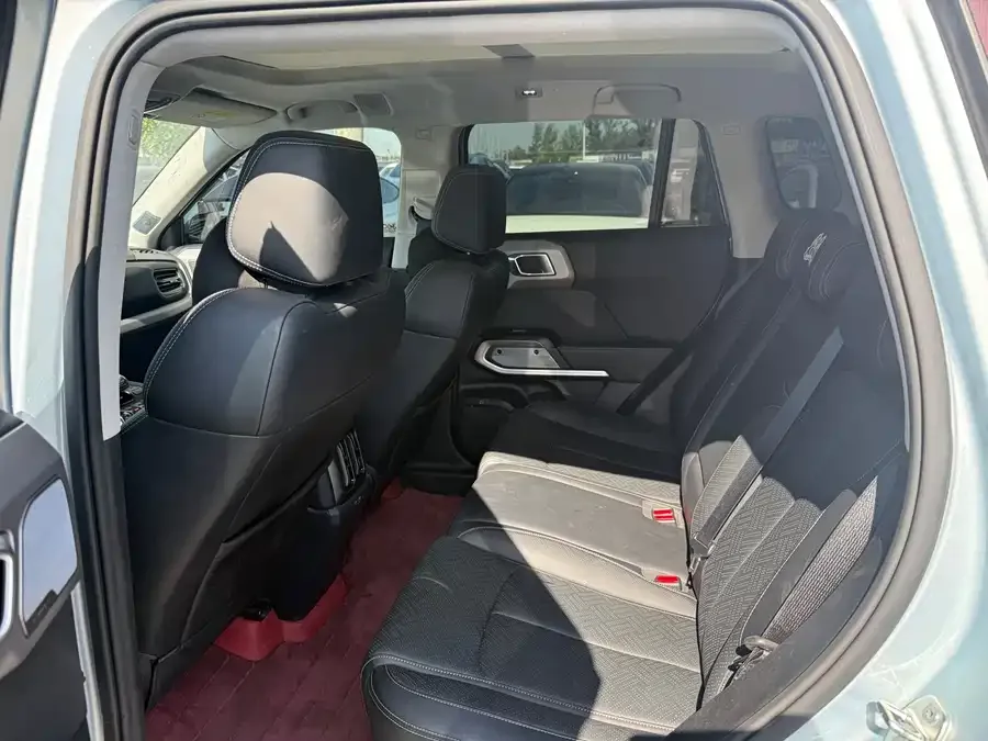BYD Leopard Titanium 3 Titanium 3 2025 501KM 4WD Ultra Edition 2025 — миниатюра 2