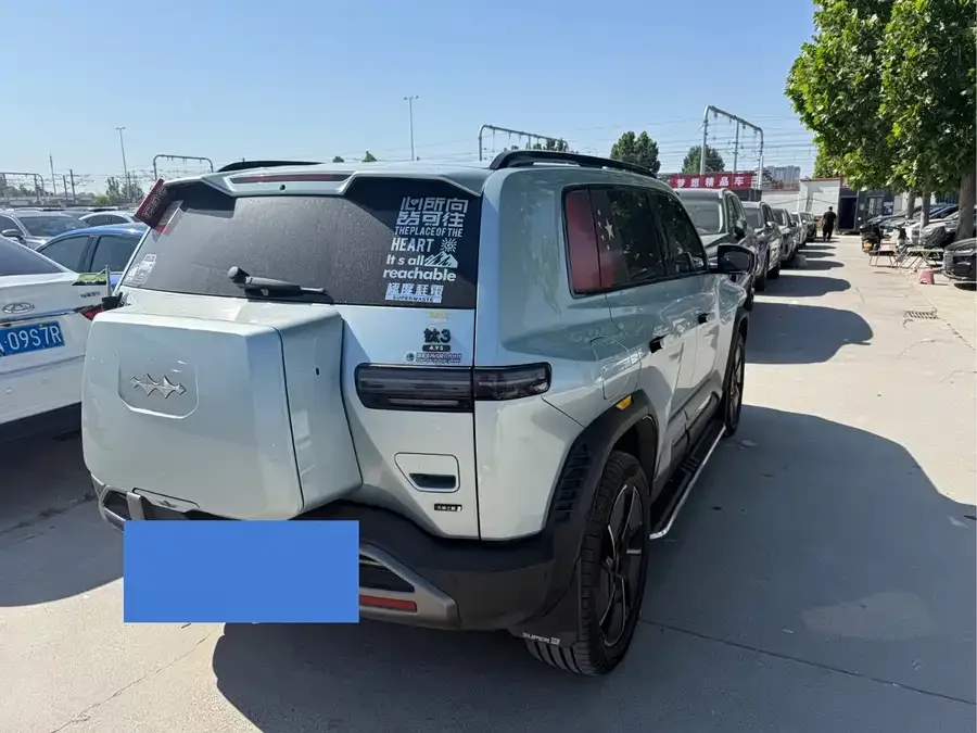 BYD Leopard Titanium 3 Titanium 3 2025 501KM 4WD Ultra Edition 2025 — миниатюра 3