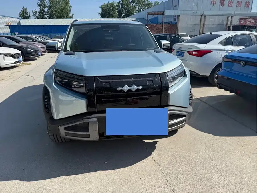 BYD Leopard Titanium 3 2025