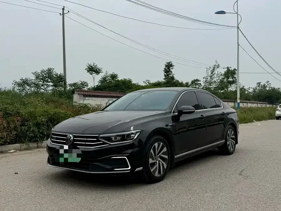 Volkswagen Magotan GTE plug-in hybrid Magotan GTE plug-in hybrid 2022 GTE luxury model 2024 — фото 1, купить с доставкой в Москву