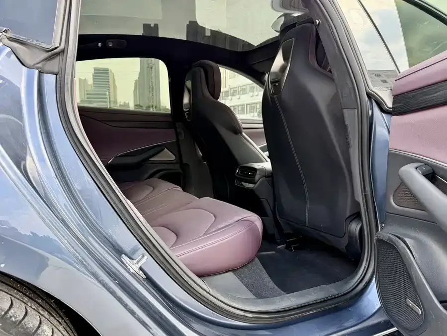 Xiaomi SU7 Xiaomi SU7 2024 four-wheel drive ultra-long battery life high-end intelligent driving Max version 2025 — миниатюра 5