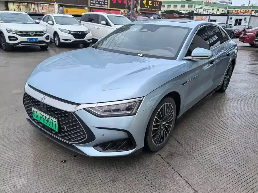 BYD Second-hand Han 2023 DM-i Champion Edition 121KM Premium Edition 2023 — фото 1, купить с доставкой в Москву