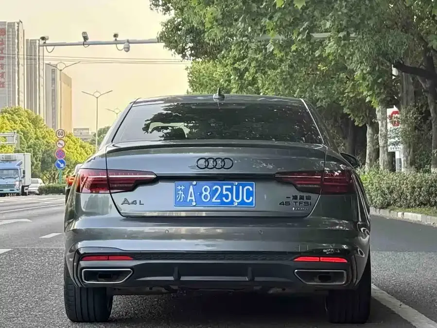 Audi a4 l 2024 45 TFSI quattro premium dynamic model 2024 — миниатюра 2