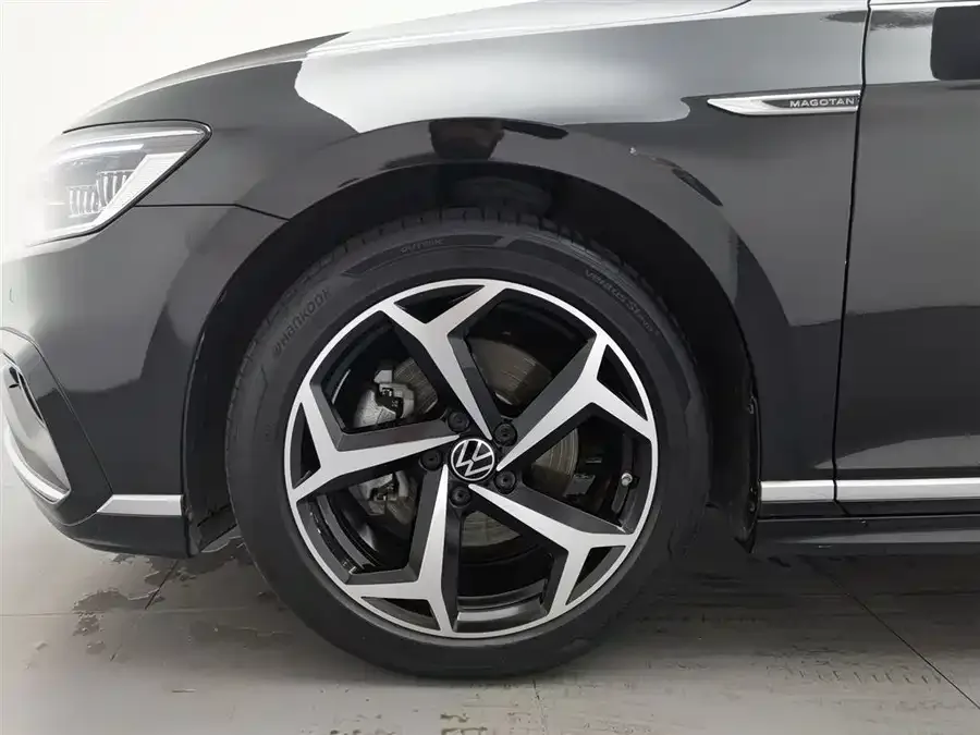 Volkswagen Magotan Magotan 2023 2 million commemorative edition 330TSI DSG luxury model 2023 — миниатюра 5