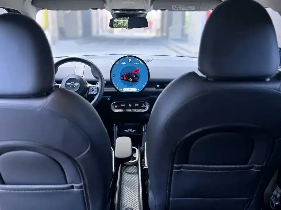 MINI Electric ACEMAN Electric MINI ACEMAN 2024 E Classic 2024 — миниатюра 2