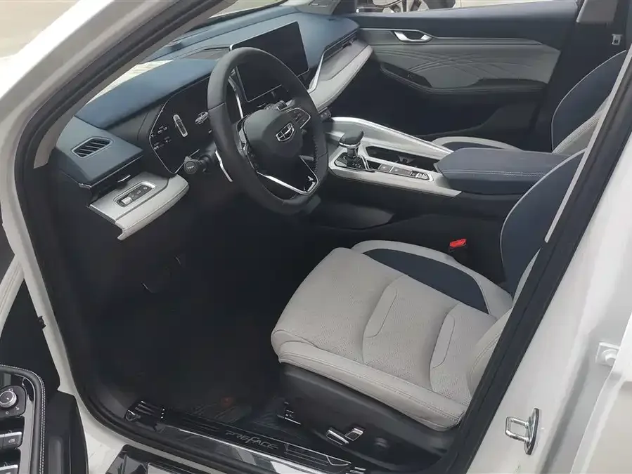 Geely Xingrui Xingrui 2021 2.0TD Premium Edition 2022 — миниатюра 3