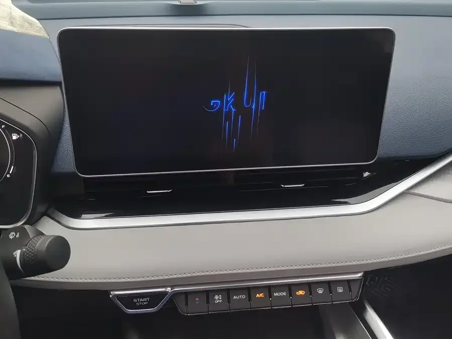 Geely Xingrui Xingrui 2021 2.0TD Premium Edition 2022 — миниатюра 4