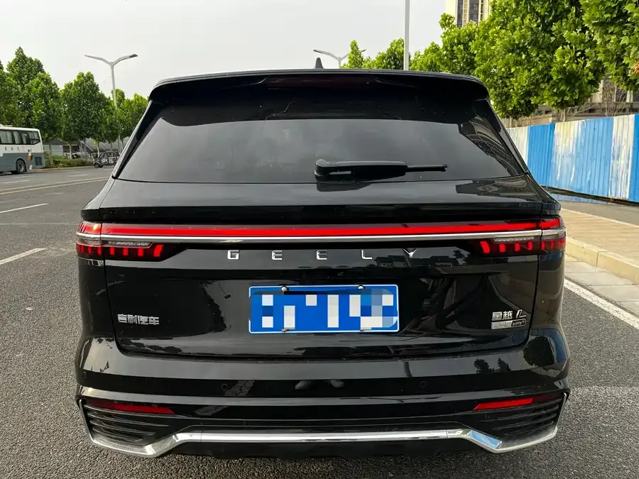 Geely Monjaro Geely Xingyue L 2026 Oriental Yao 2.0TD Automatic Star Edition 2026 — миниатюра 5
