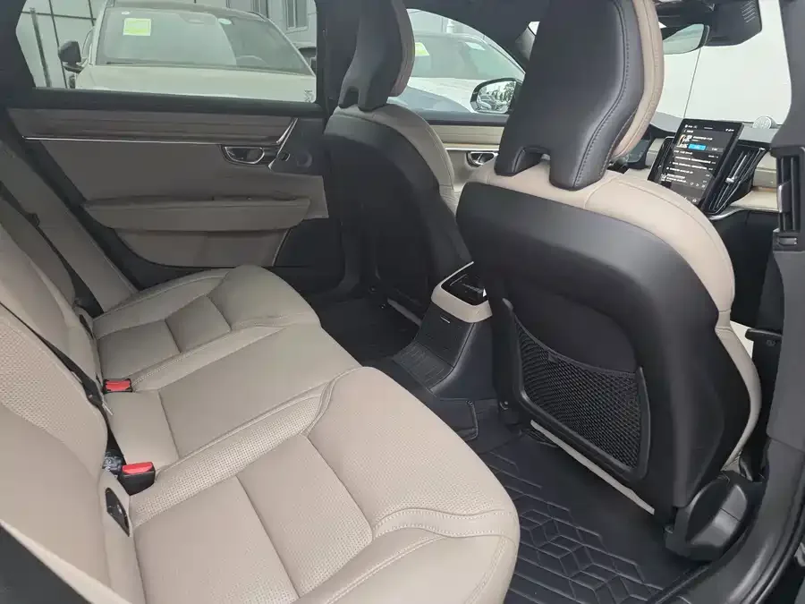 Volvo S90 plug-in hybrid Volvo S90 Plug-in Hybrid 2026 Plug-in Hybrid Four-Wheel Drive Long-Range Zhiya Luxury Edition 2025 — миниатюра 3