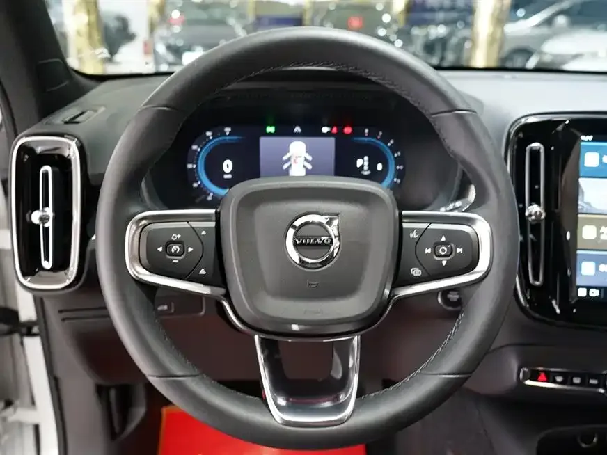 Volvo XC40 2023 B3 Smart Fashion Edition 2022 — миниатюра 3