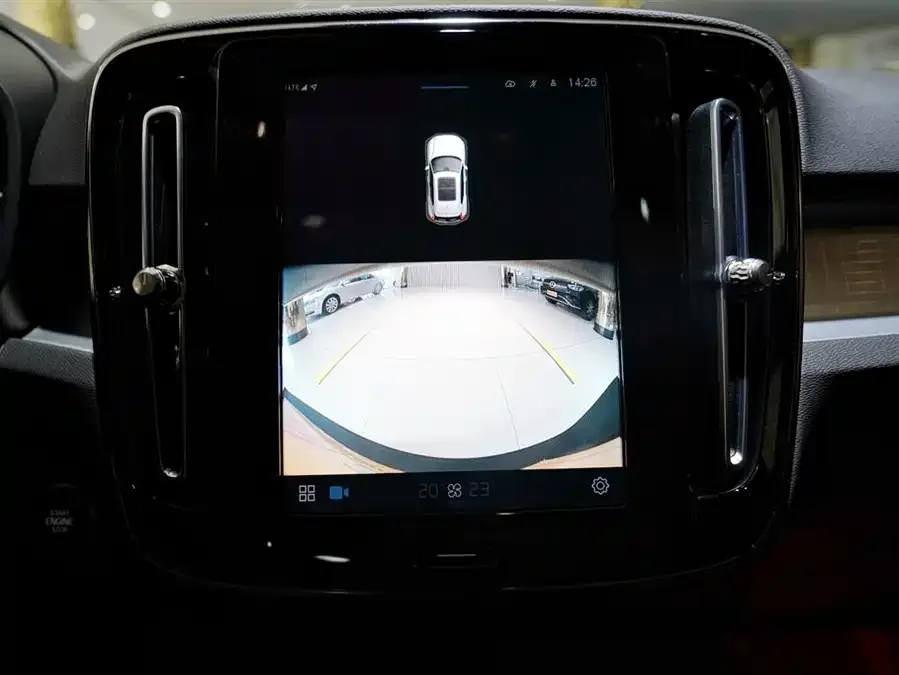 Volvo XC40 2023 B3 Smart Fashion Edition 2022 — миниатюра 4