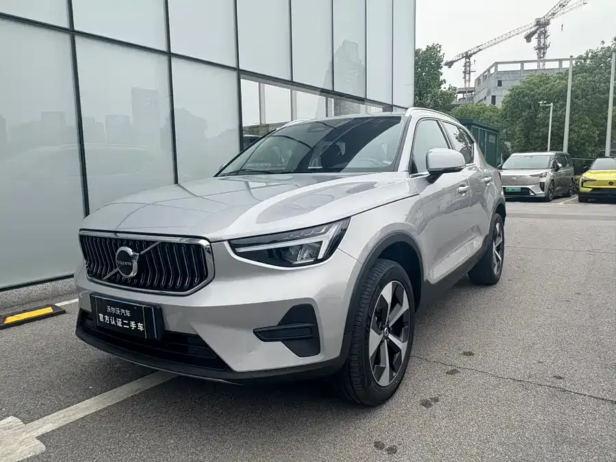 Volvo XC40 2024