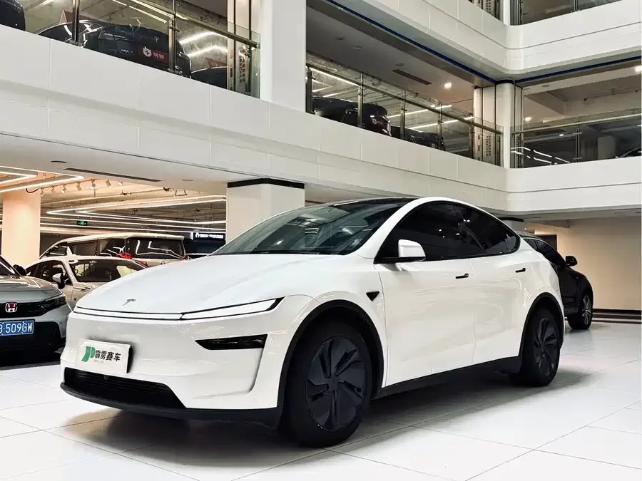 Tesla Model Y 2026
