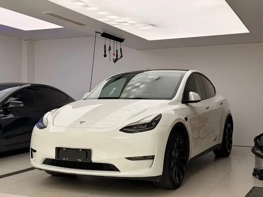 Tesla Model Y Model Y 2022 facelift long-range all-wheel drive version 2022 — фото 1, купить с доставкой в Москву