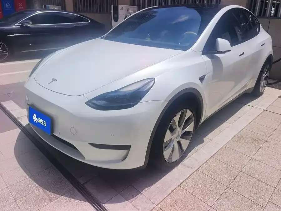 Tesla Model Y Model Y 2022 facelift rear-wheel drive version 2023 — фото 1, купить с доставкой в Москву