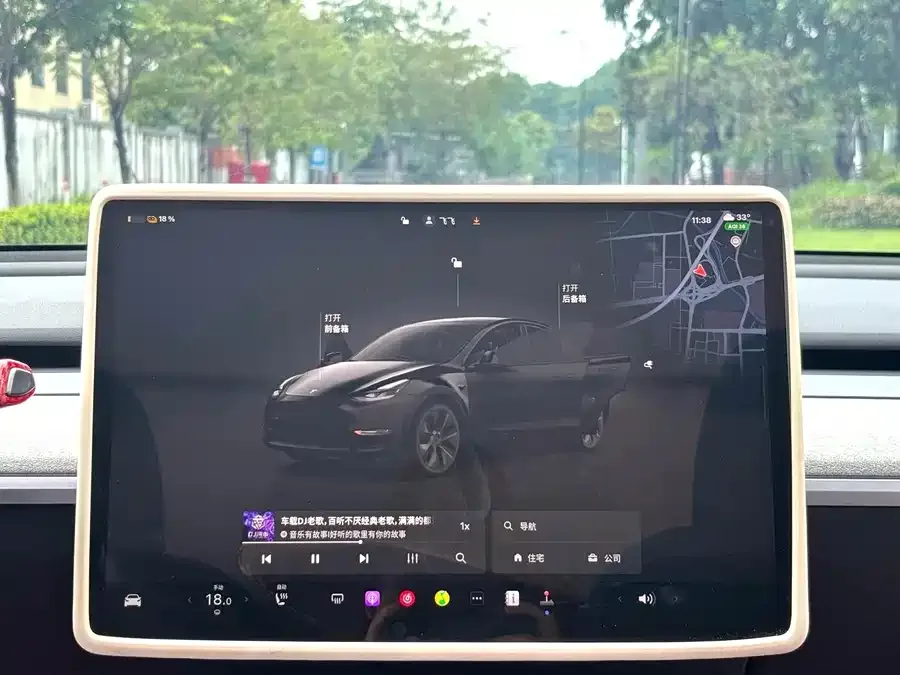 Tesla Model Y Model Y 2024 rear-wheel drive version 2024 — миниатюра 3