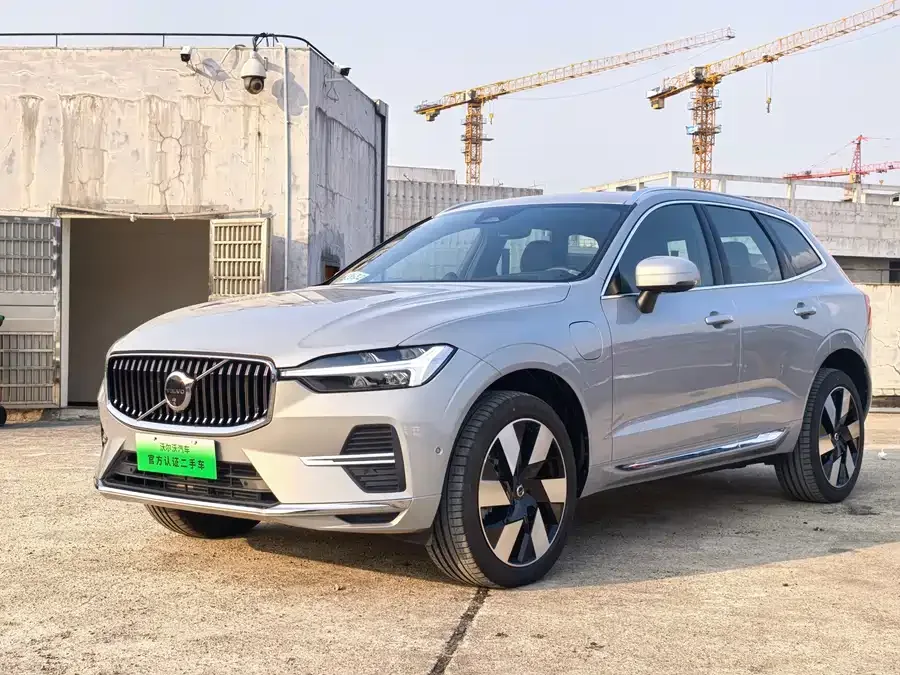 Volvo XC60 Plug-in Hybrid 2024