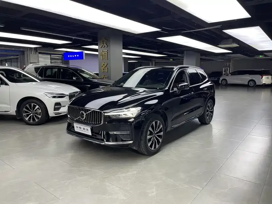 Volvo XC60 2022