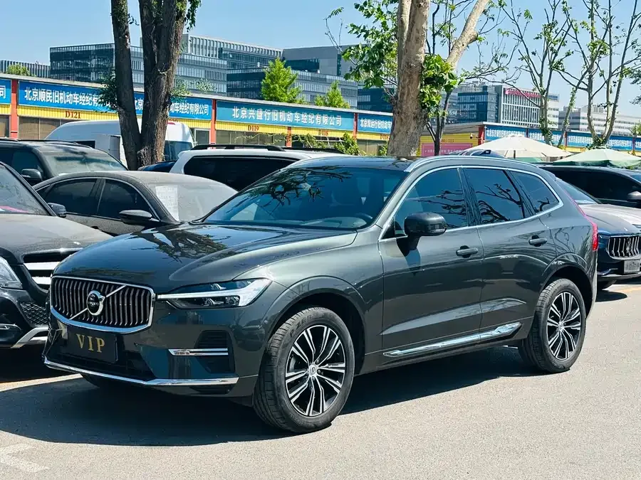 Volvo XC60 2022
