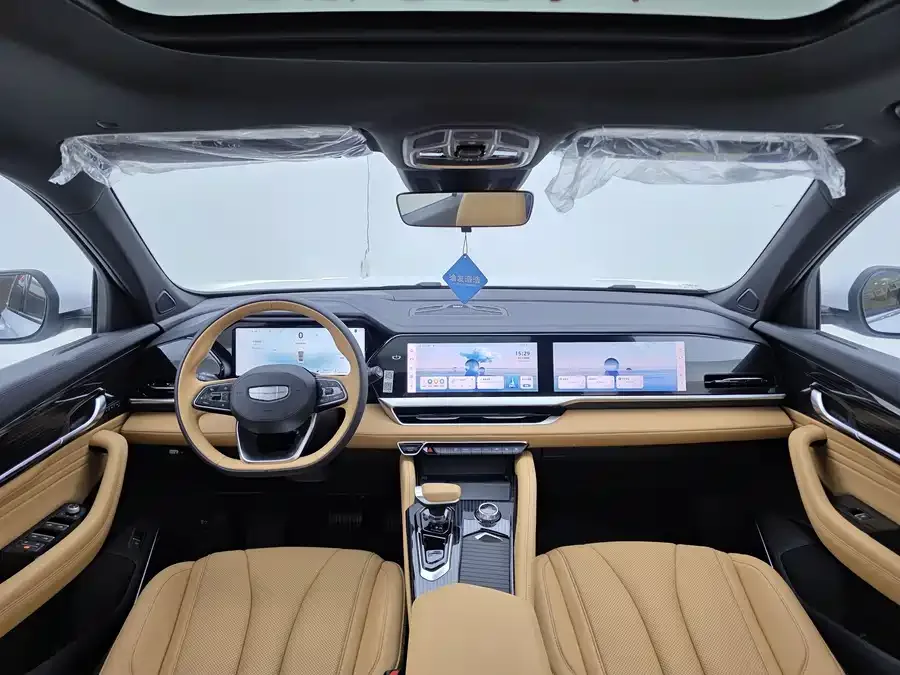 Geely Monjaro Xingyue L 2024 Hybrid 1.5T Nebula Edition 2026 — миниатюра 4