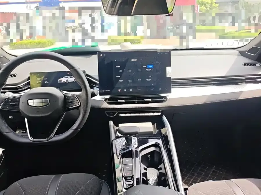 Geely Xingrui Xingrui 2025 Dongfangyao 2.0TD Today's Edition 2026 — миниатюра 2