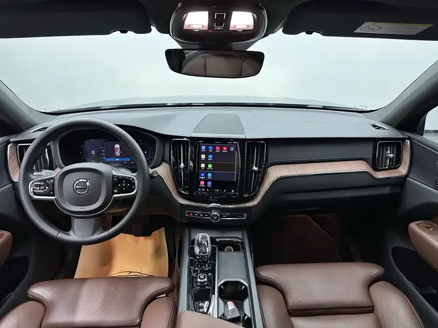 Volvo XC60 2024 B5 4WD Zhiyuan Luxury Edition 2023 — миниатюра 5