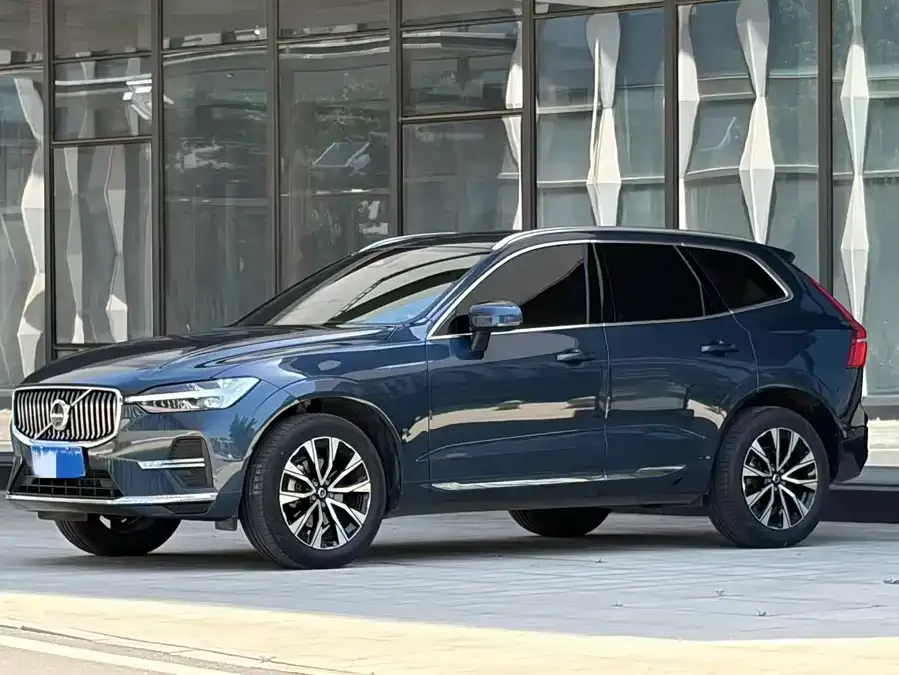 Volvo XC60 2022