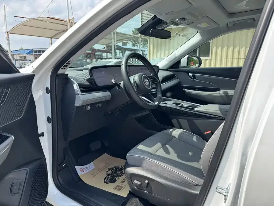 Buick E5 2025 620KM Premium Edition 2025 — миниатюра 2