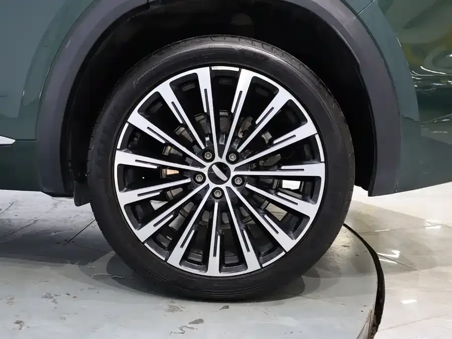 Geely Monjaro Xingyue L 2025 Dongfangyao 2.0TD Automatic 4WD Moon-Watching Edition 2024 — миниатюра 4