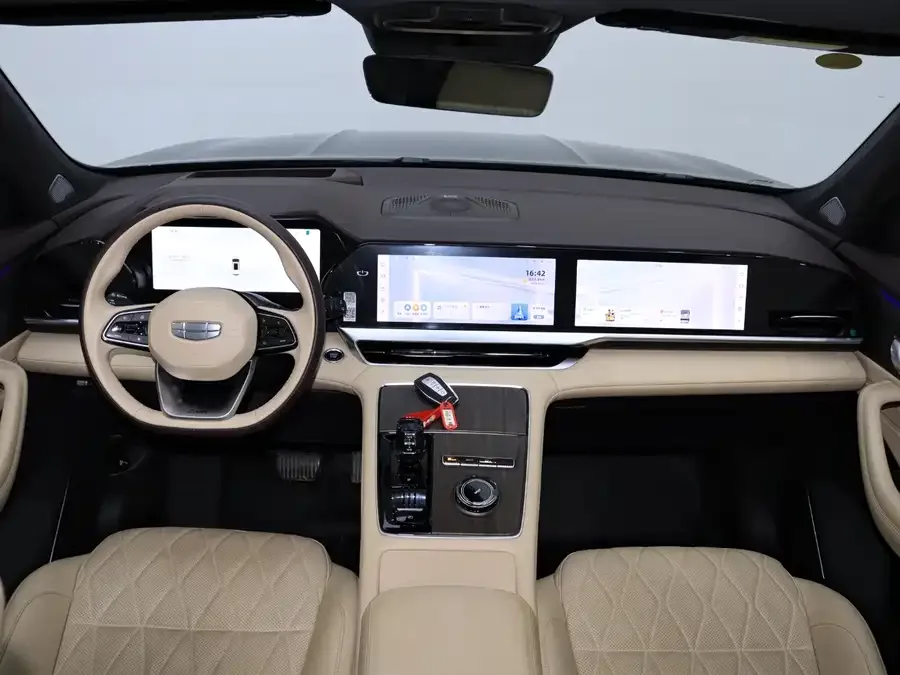 Geely Monjaro Xingyue L 2025 Dongfangyao 2.0TD Automatic 4WD Moon-Watching Edition 2024 — миниатюра 5