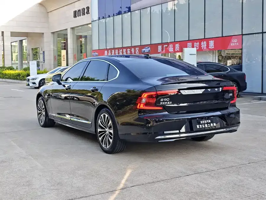 Volvo S90 2024 B5 Luxury Edition 2024 — миниатюра 5