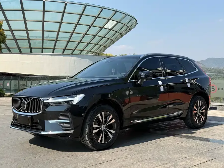 Volvo XC60 2022