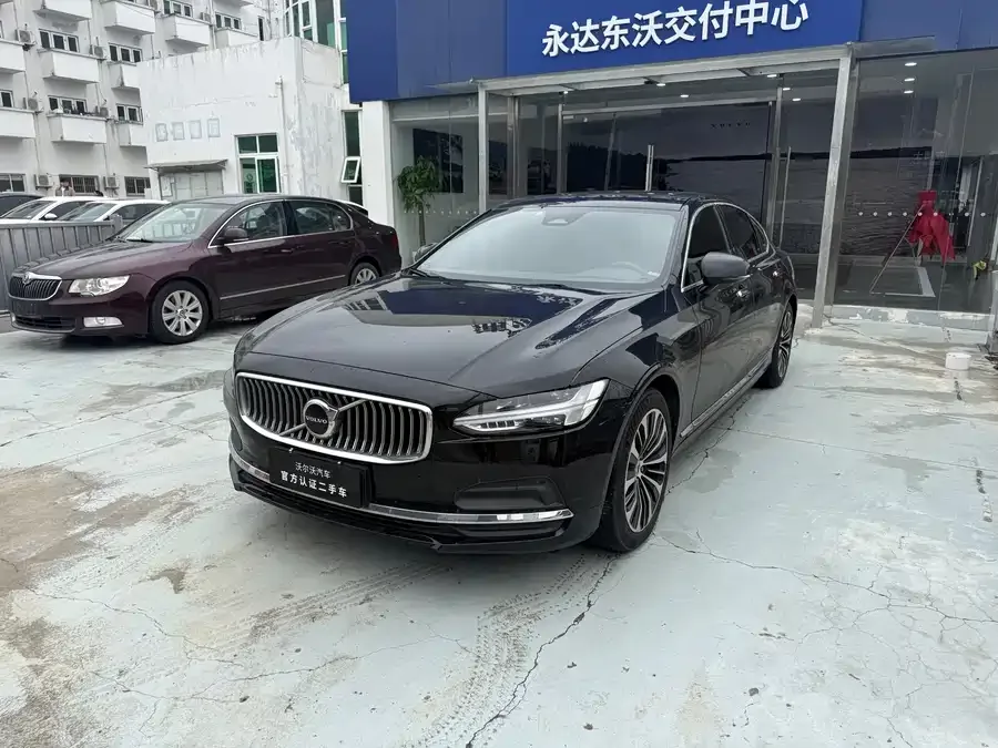 Volvo S90 2022