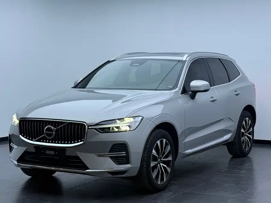 Volvo XC60 2022