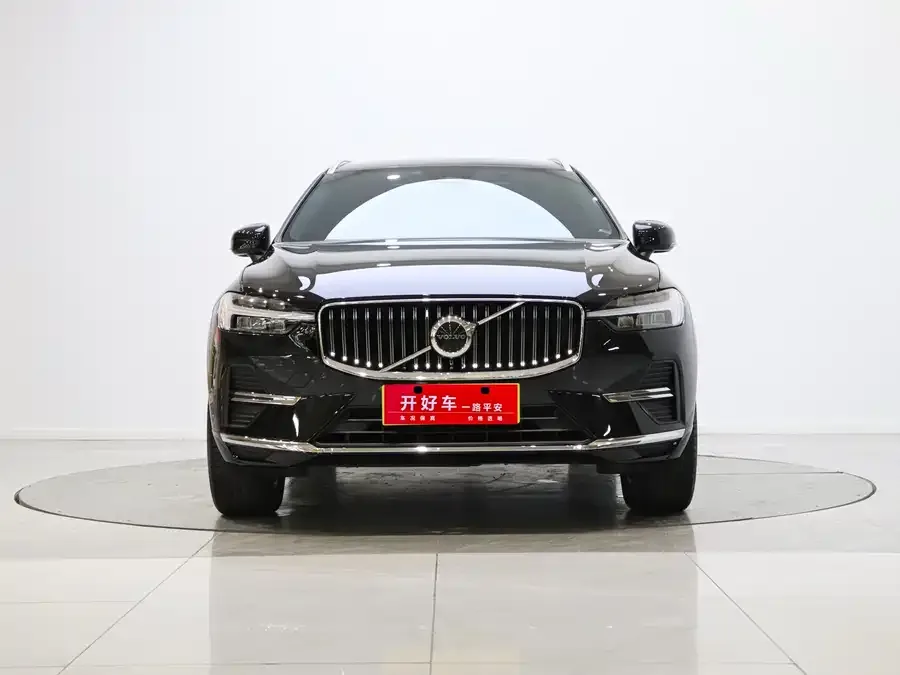 Volvo XC60 2022