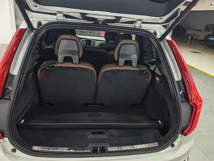 Volvo XC90 2021 B6 Zhiyi Luxury Edition 7-seater 2022 — миниатюра 5