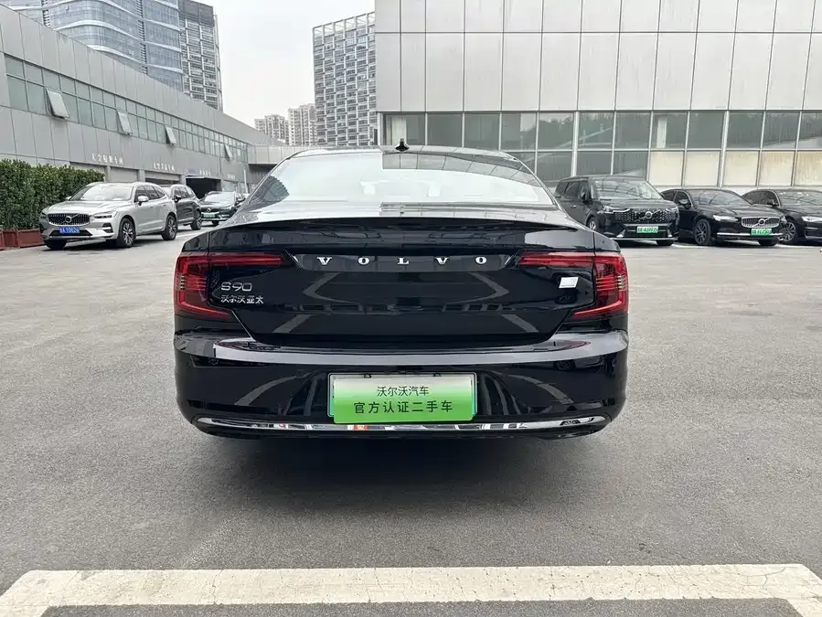 Volvo S90 plug-in hybrid 2024 plug-in hybrid four-wheel drive long-range Zhiyi luxury version 2024 — миниатюра 5