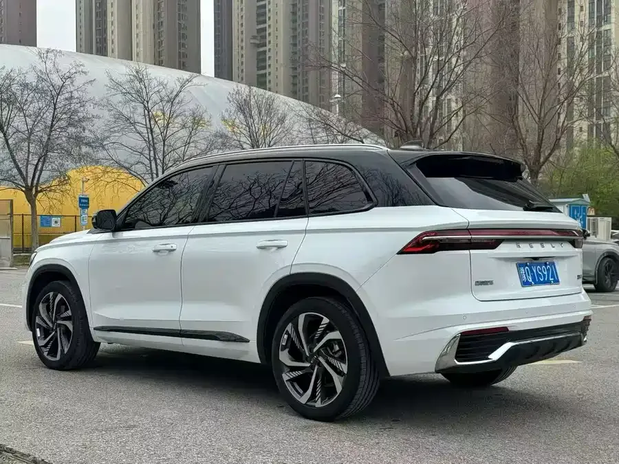 Geely Monjaro Xingyue L 2024 2.0TD High Power Automatic 2WD Skyline Edition 2024 — миниатюра 3