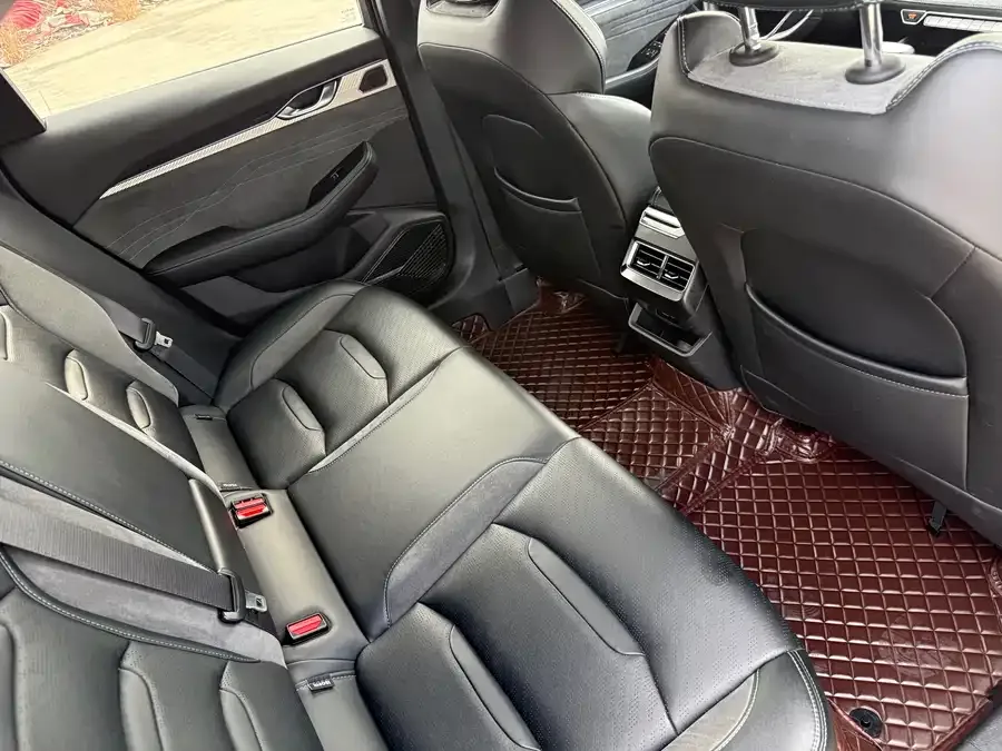 Geely Xingrui Xingrui 2023 2.0TD only available in green version 2022 — миниатюра 4