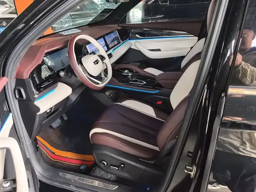 Geely Monjaro Xingyue L 2021 2.0TD DCT EVO 2WD Premium Edition 2023 — миниатюра 3