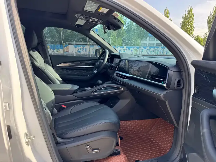 Geely Monjaro Xingyue L 2024 2.0TD DCT EVO two-wheel drive premium model 2025 — миниатюра 5