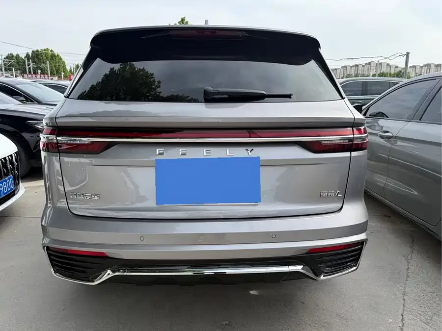 Geely Monjaro Xingyue L 2025 2.0TD Automatic Cloud Edition 2025 — миниатюра 3