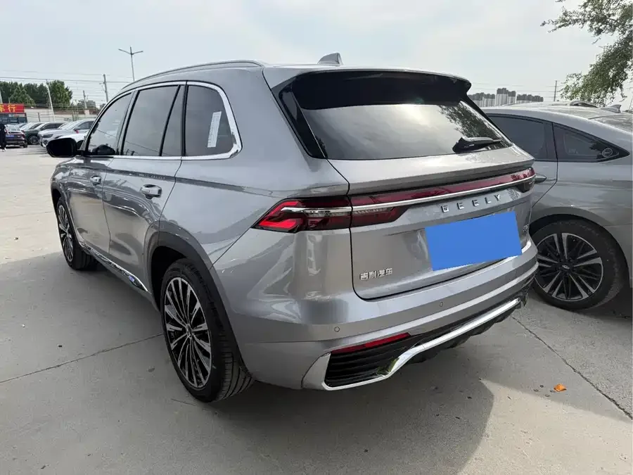 Geely Monjaro Xingyue L 2025 2.0TD Automatic Cloud Edition 2025 — миниатюра 5