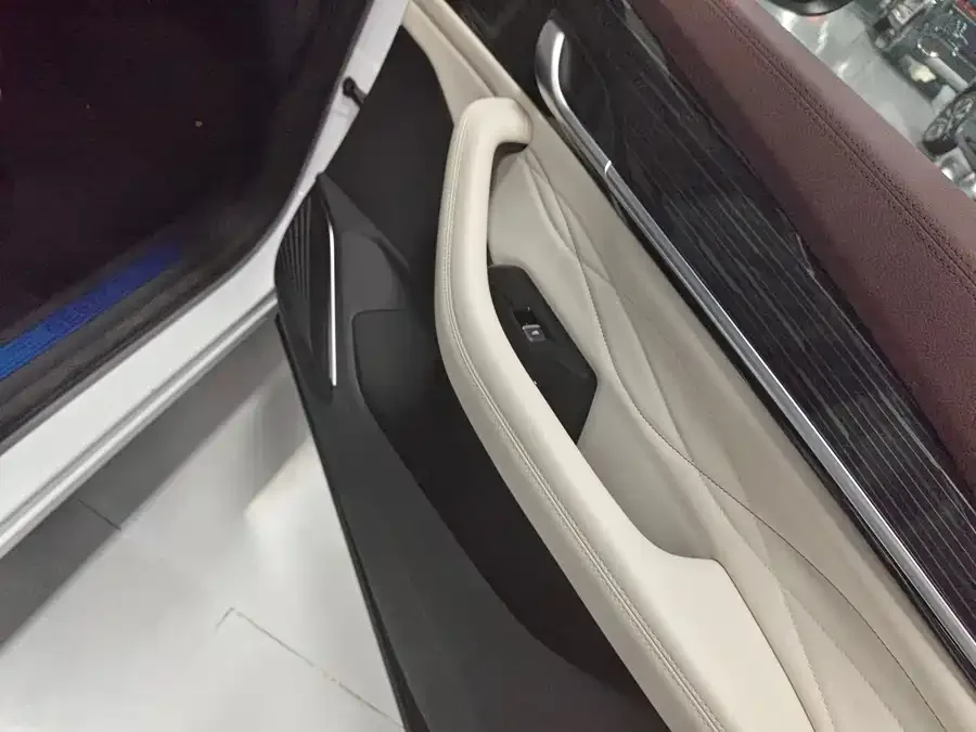 Geely Monjaro Xingyue L 2024 2.0TD DCT EVO 2WD Comfort Edition 2024 — миниатюра 4
